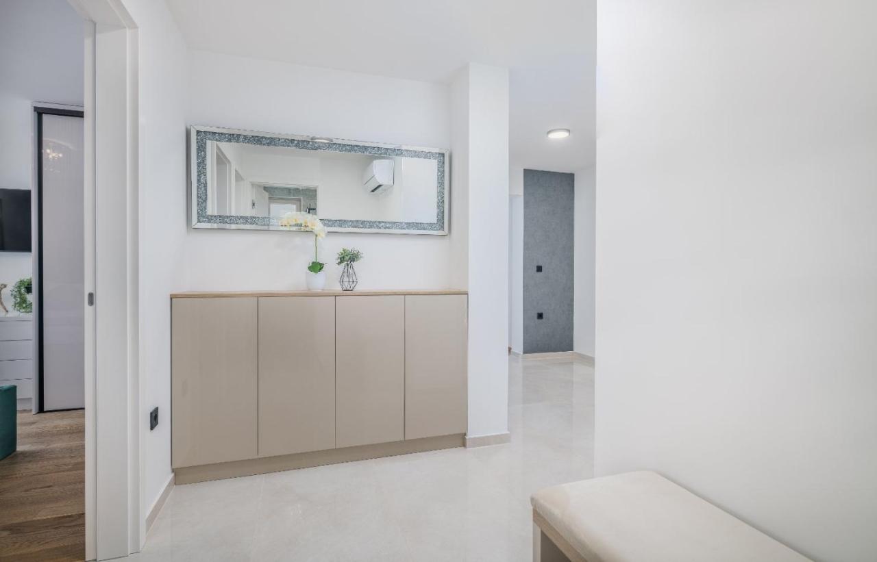 Villa Njivice Apartman Marina Экстерьер фото